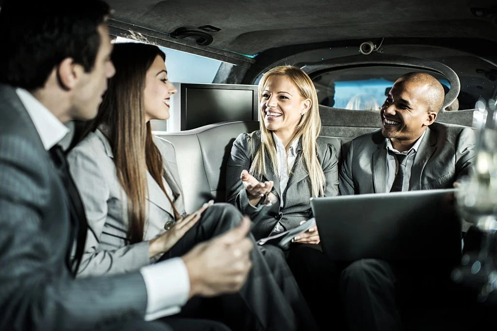 Beyond Ridesharing Apps: The Smart Tech Making Houston’s Executive Limo Services More Reliable
